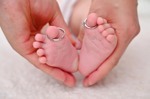 新乡满月宝宝只放屁不排便 新乡满月宝宝只放屁不排便